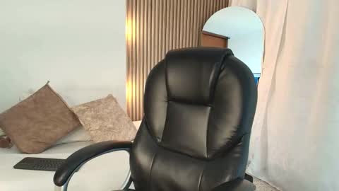 Priscila  online show from January 9, 12:42 pm