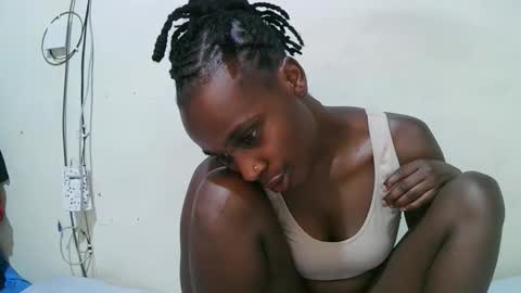 pritty_amber online show from April 10, 8:09 am