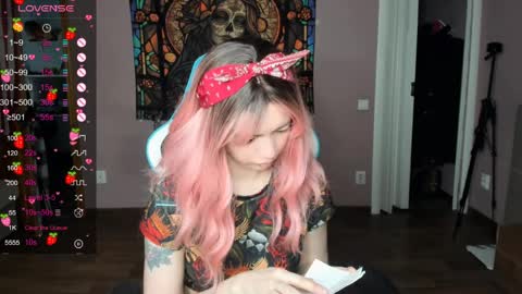 Di online show from April 6, 12:50 pm