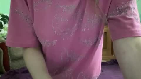 Snapshot of proud_sweet_21 chatting on September 30, 10:58 pm proud sweet 21 online show from September 30, 10:58 pm