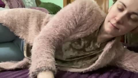 Snapshot of proud_sweet_21 chatting on October 21, 10:58 pm proud sweet 21 online show from October 21, 10:58 pm