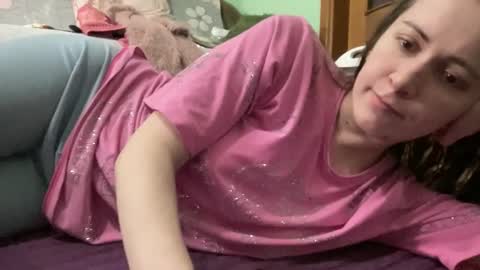 Snapshot of proud_sweet_21 chatting on October 25, 10:27 pm proud sweet 21 online show from October 25, 10:27 pm