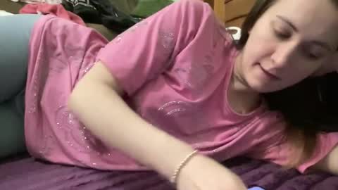 Snapshot of proud_sweet_21 chatting on October 29, 11:18 pm proud sweet 21 online show from October 29, 11:18 pm