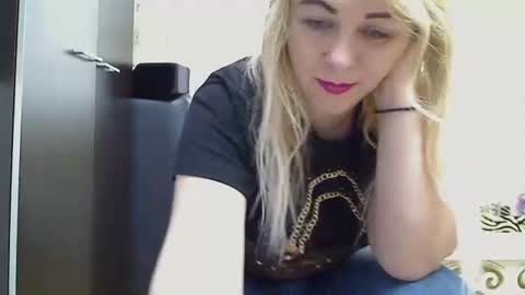 Pryncess sweety online show from January 23, 8:15 am