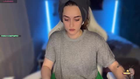 Queen of Pain online show from December 5, 2:18 pm