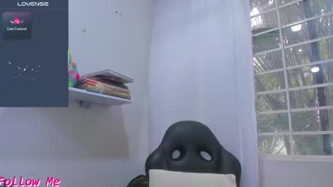 Snapshot of psique_naughty2 chatting on October 29, 5:37 pm psique_naughty2 online show from October 29, 5:37 pm