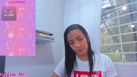 Snapshot of psique_naughty2 chatting on September 19, 4:06 pm psique_naughty2 online show from September 19, 4:06 pm