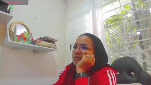 Snapshot of psique_naughty2 chatting on October 21, 12:31 pm psique_naughty2 online show from October 21, 12:31 pm