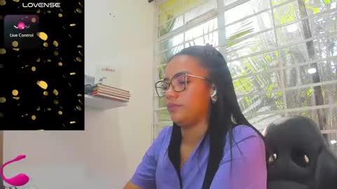 Snapshot of psique_naughty2 chatting on February 20, 12:47 pm psique_naughty2 online show from February 20, 12:47 pm