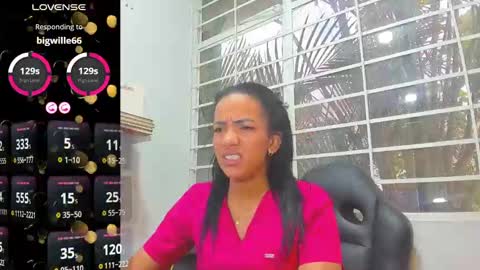 Snapshot of psique_naughty2 chatting on February 11, 10:39 pm psique_naughty2 online show from February 11, 10:39 pm
