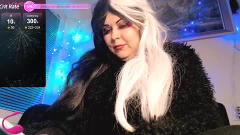 Snapshot of psychobitch69 chatting on January 1, 1:26 am OlivePsy online show from January 1, 1:26 am
