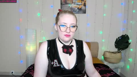 puffybun online show from January 28, 12:36 am