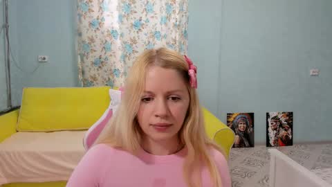 Victoria online show from March 21, 2:38 am