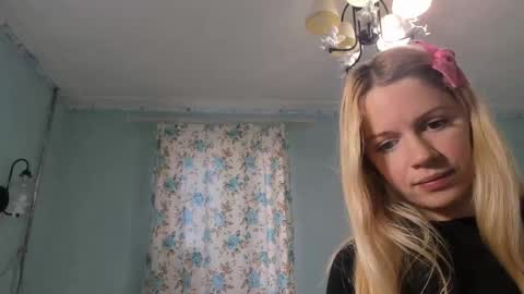 Snapshot of puma4ka chatting on October 13, 3:20 am Victoria online show from October 13, 3:20 am