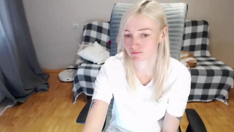 Polly online show from May 16, 6:38 am