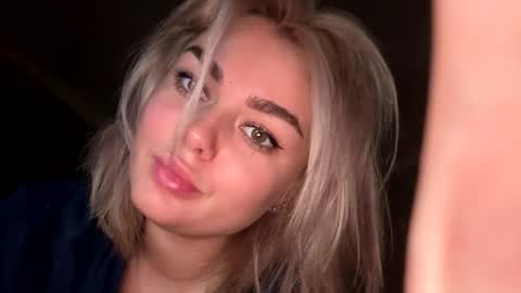 Snapshot of purebeautie chatting on October 2, 4:23 pm Katty online show from October 2, 4:23 pm