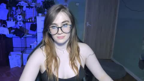 I am Mila online show from October 30, 4:08 pm