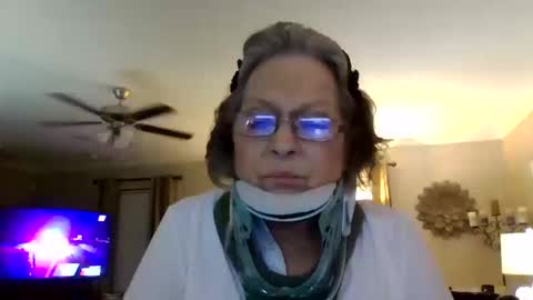 Snapshot of purplegrass66 chatting on October 11, 1:10 am Purplegrasses online show from October 11, 1:10 am