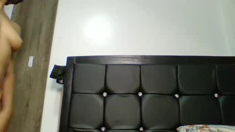 Snapshot of pussiey_tightte chatting on September 30, 11:31 pm Sweetpie online show from September 30, 11:31 pm