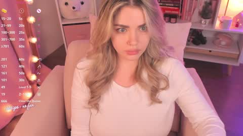 Snapshot of pussy_kattt chatting on January 9, 10:52 am kat follow online show from January 9, 10:52 am