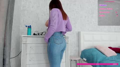 Snapshot of pussysweet9 chatting on February 22, 10:51 am Love online show from February 22, 10:51 am