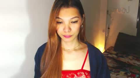 Snapshot of pussywetandwild chatting on January 2, 10:11 pm LHARA online show from January 2, 10:11 pm