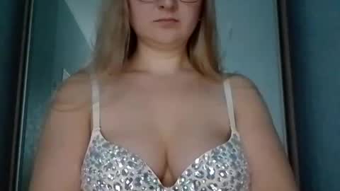 Alice online show from February 20, 1:34 pm