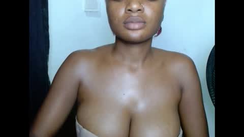 pussyxwetx online show from November 14, 10:54 pm