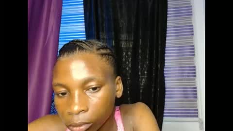 Snapshot of pussyxxjuice chatting on October 23, 3:51 pm pussyxxjuice online show from October 23, 3:51 pm