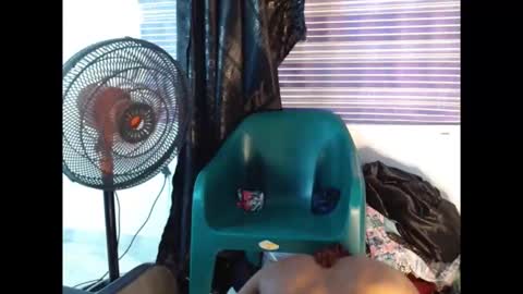 Snapshot of pussyxxjuice chatting on November 1, 11:25 am pussyxxjuice online show from November 1, 11:25 am