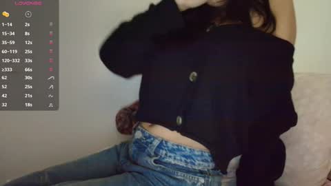 Snapshot of pvssi_ chatting on October 24, 6:42 am Sophy online show from October 24, 6:42 am