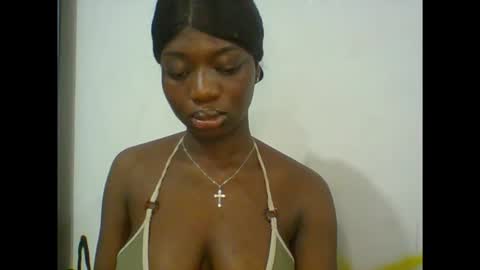 Snapshot of pweedy_ora chatting on September 20, 6:39 pm ora online show from September 20, 6:39 pm