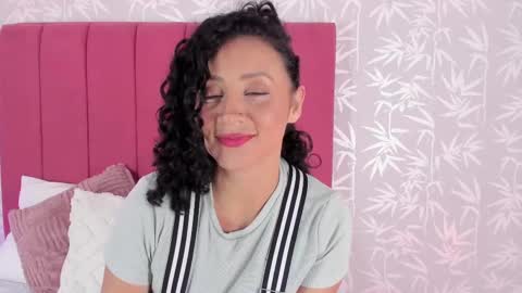 qadeshh  online show from September 19, 2:32 am