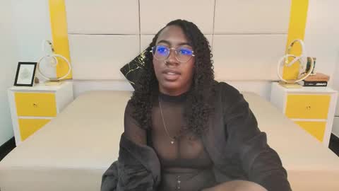 Snapshot of qeen_blackk chatting on October 27, 8:36 pm Shekoni Schedule 700 - 1400 gtm-5 online show from October 27, 8:36 pm