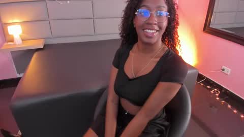 Snapshot of qeen_blackk chatting on March 2, 2:04 pm Shekoni Schedule 700 - 1400 gtm-5 online show from March 2, 2:04 pm