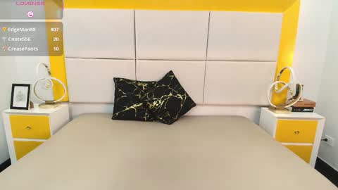 Snapshot of qeen_blackk chatting on October 17, 12:14 am Shekoni Schedule 700 - 1400 gtm-5 online show from October 17, 12:14 am