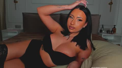 Snapshot of qsstess chatting on September 24, 5:06 am Ana online show from September 24, 5:06 am