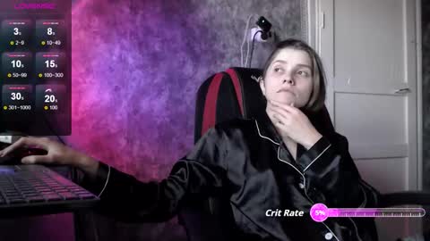 Snapshot of queen4565 chatting on September 19, 6:01 am Lola online show from September 19, 6:01 am