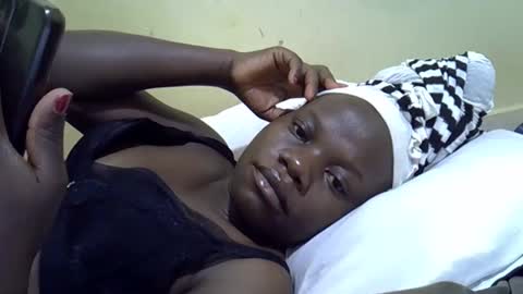 Snapshot of queen_darling3 chatting on September 18, 7:01 pm Gentrix online show from September 18, 7:01 pm