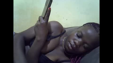 Snapshot of queen_darling3 chatting on September 30, 4:23 pm Gentrix online show from September 30, 4:23 pm