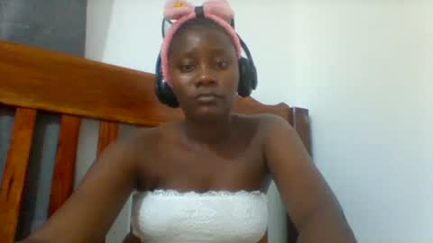 Snapshot of queen_diveer chatting on September 30, 9:52 pm queen_diveer online show from September 30, 9:52 pm