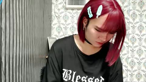 Snapshot of queen_elicktra chatting on February 20, 3:45 am JOY online show from February 20, 3:45 am