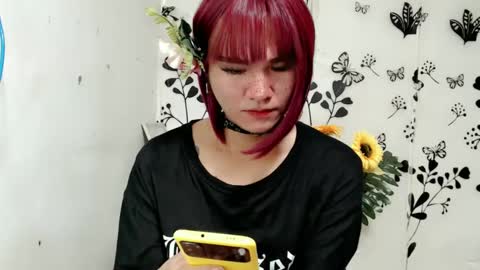 Snapshot of queen_elicktra chatting on February 6, 2:44 am JOY online show from February 6, 2:44 am