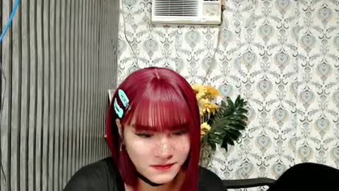 Snapshot of queen_elicktra chatting on February 21, 3:56 am JOY online show from February 21, 3:56 am