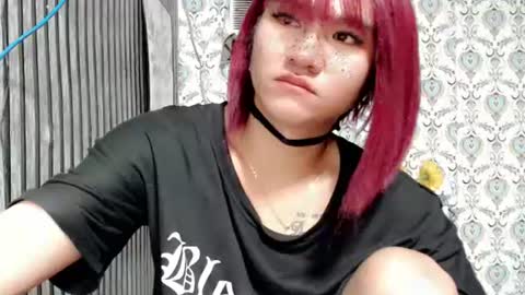 Snapshot of queen_elicktra chatting on October 23, 5:02 am JOY online show from October 23, 5:02 am