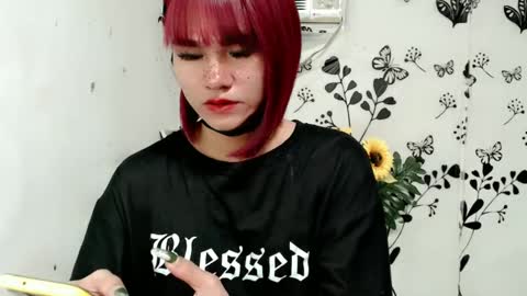 Snapshot of queen_elicktra chatting on January 19, 6:53 am JOY online show from January 19, 6:53 am