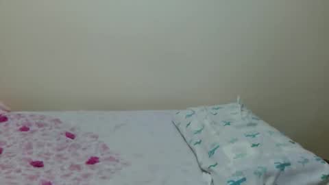 queen ema online show from November 23, 4:48 am