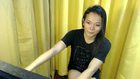 queen_ennah online show from June 9, 9:47 pm