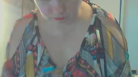 queen_jane8 online show from December 7, 11:40 am