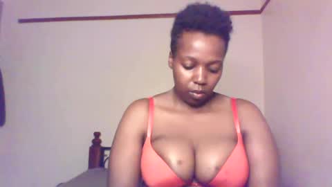 QUEEN online show from December 10, 12:39 am